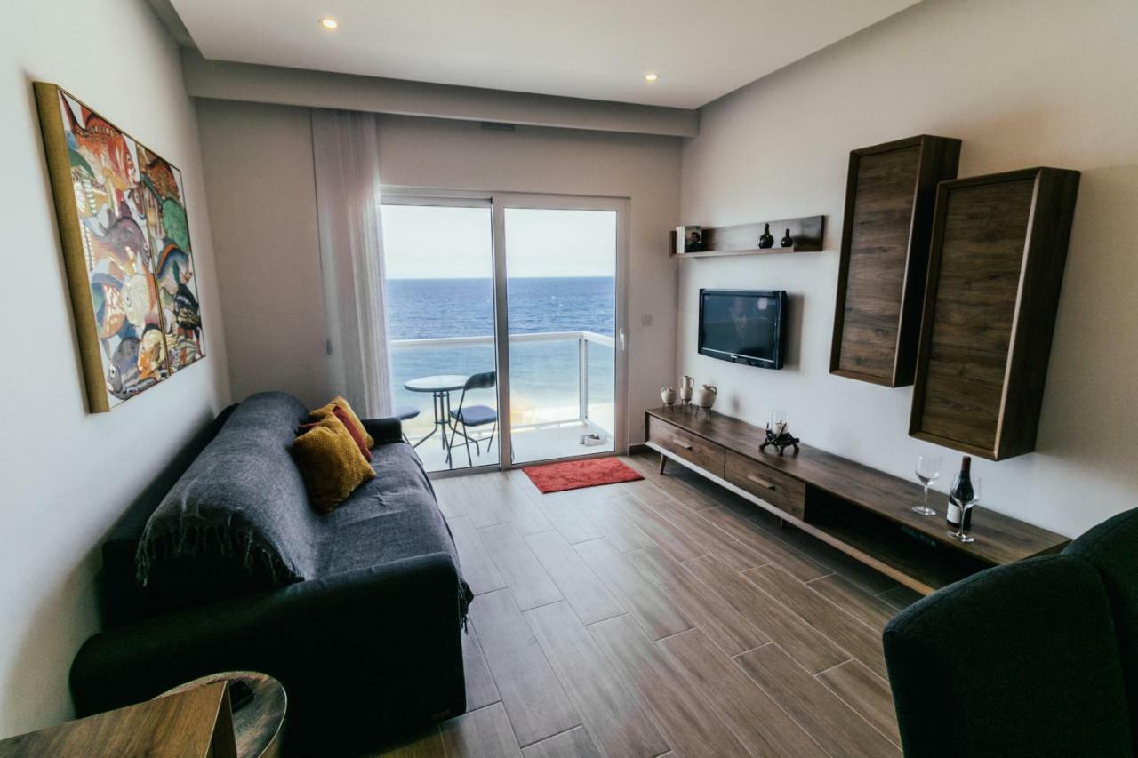 Seafront No 10 Apartament *