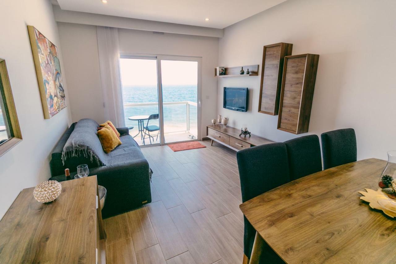 Seafront No 10 Apartament